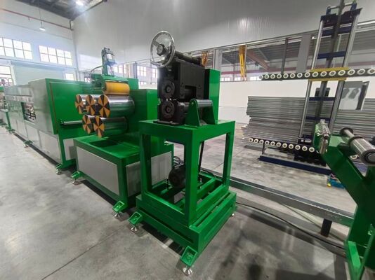 Pneumatische Druckstabilisierung, präzise Synchronisation – Prägesystem, das Musterverschiebung verhindert