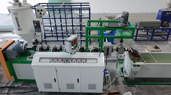 Vollständige Dokumentation: Zeichnungen, Handbücher, Schemata und Zertifikate bereitgestellt