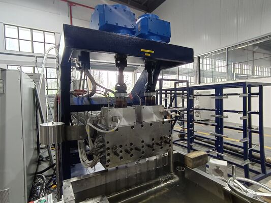 Hochleistung 240 kg/h Ausgangsleistung PP-Strap-Extrusionsleitung mit φ120mm-Schraube und 55KW-Motor