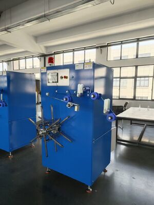 Vollautomatische Schlauchwickelmaschine – Effiziente Produktion